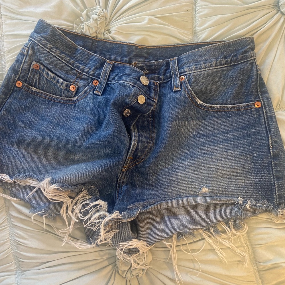 Levi shorts womens 28 high rise
